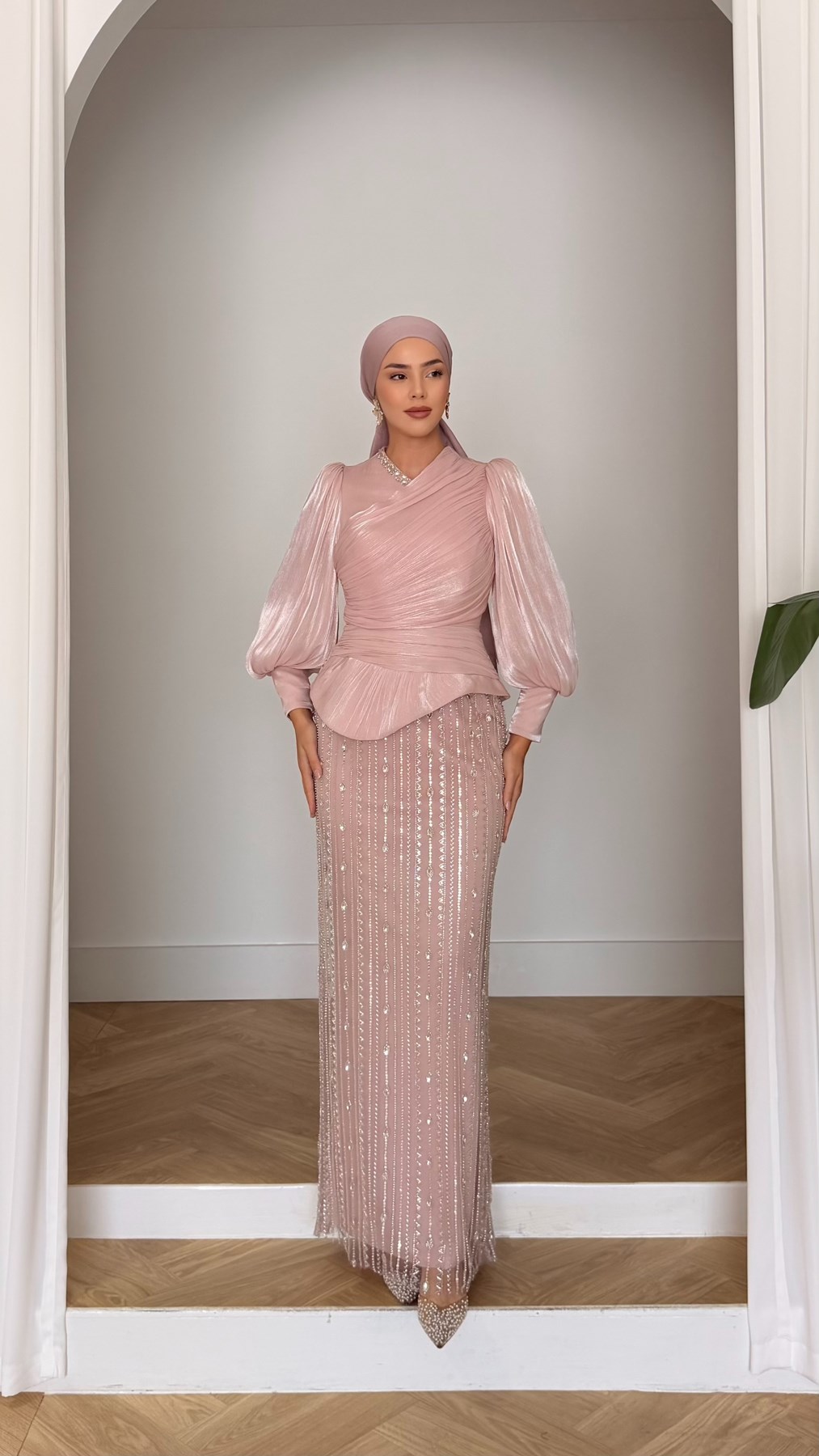5181 H Tilda Abiye-Pudra