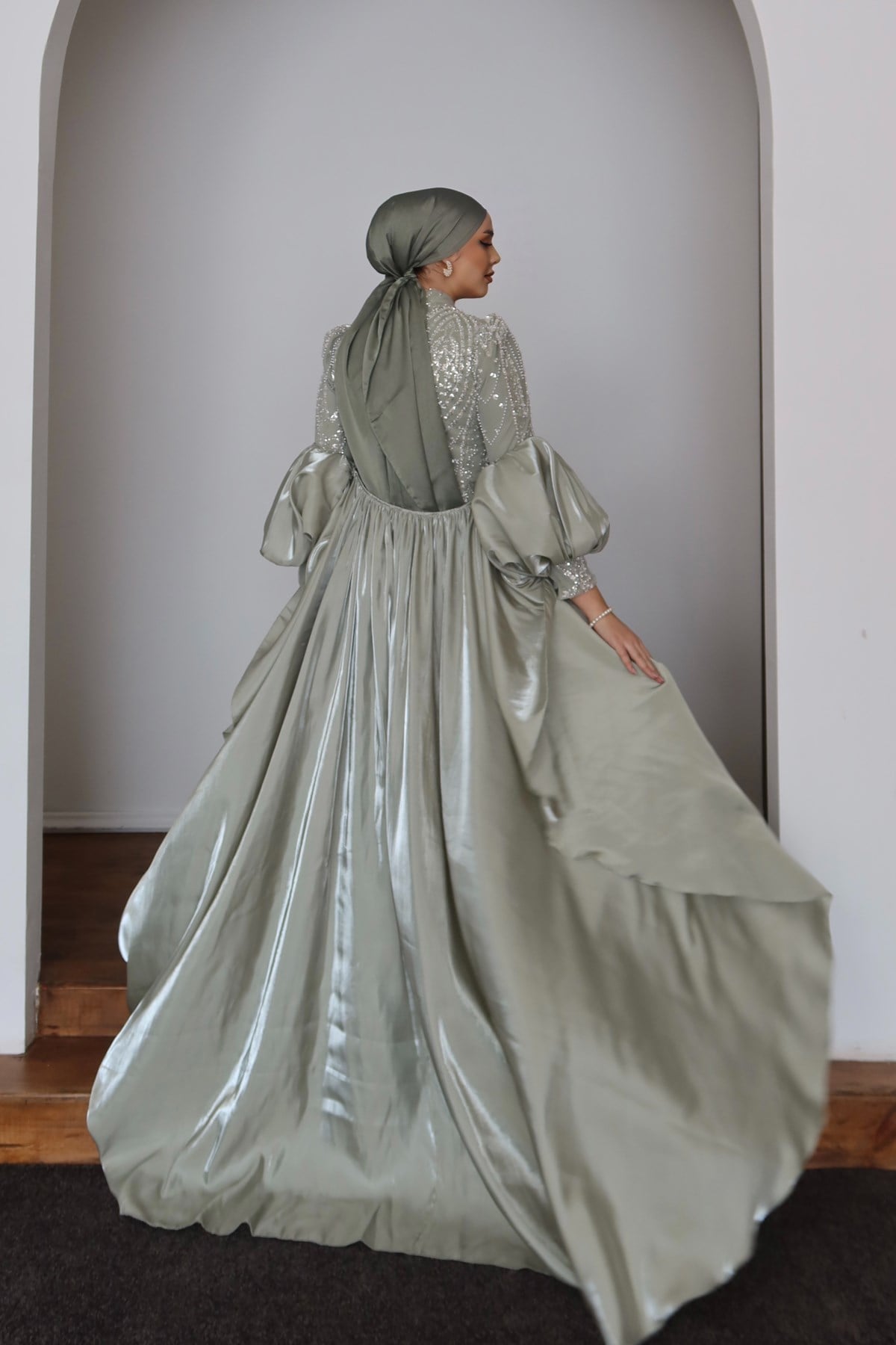 5227 H Defne Abiye-Mint