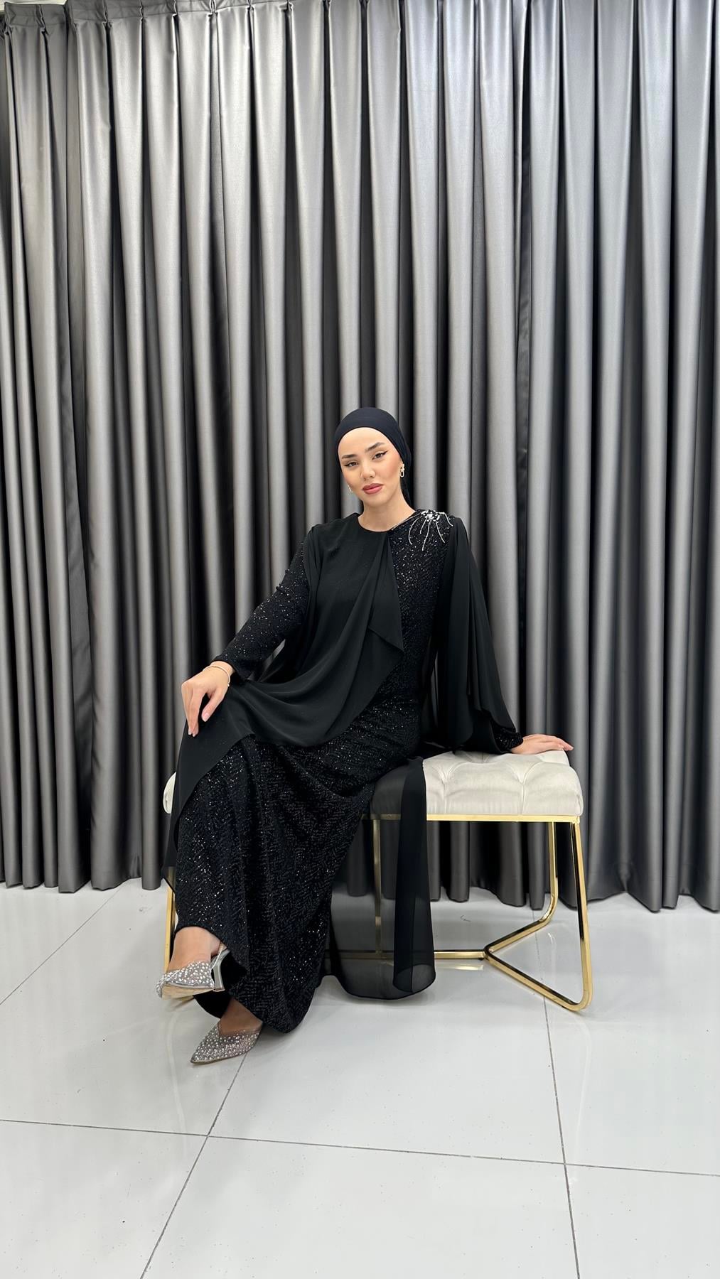 780 Sophia Abiye-Siyah