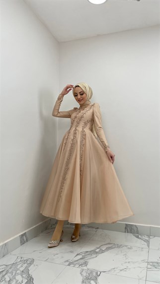 0007 M Tasarım Elbise