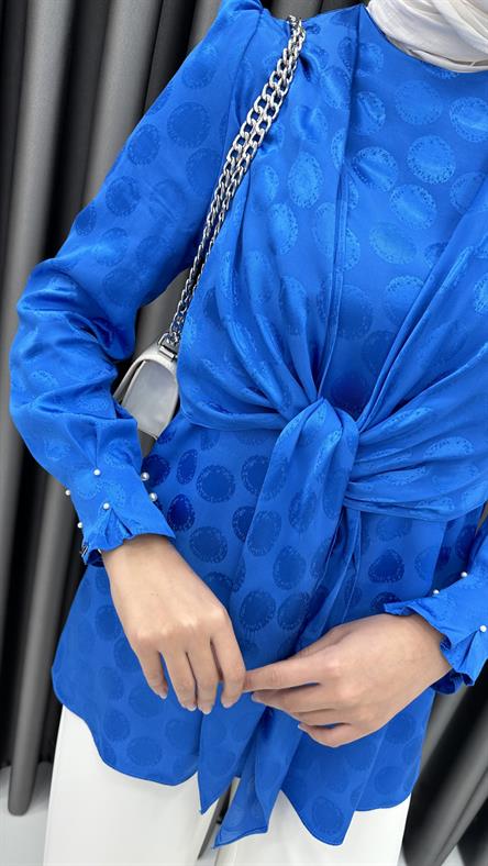 1142 - TİDY Bağlama Detaylı Tunikli ve Pantolonlu Desenli Kumaş Takım-Saks Mavi