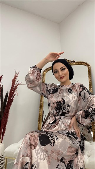1554 Q Saten Elbise