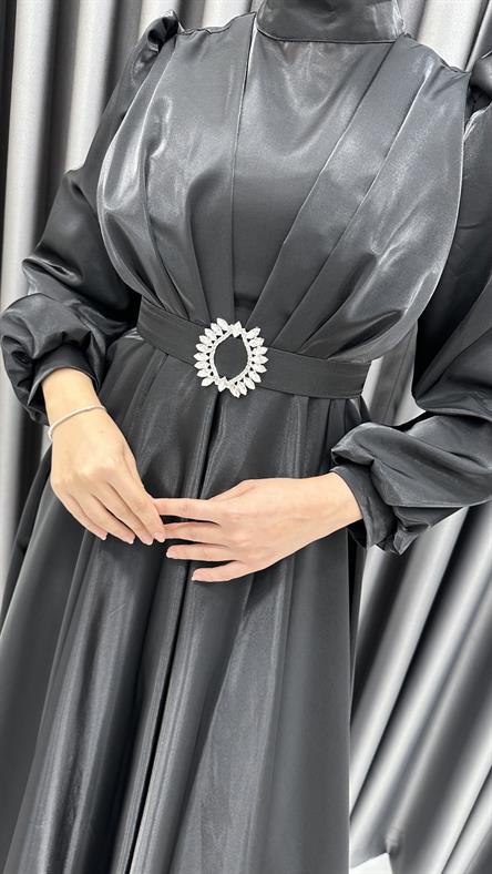2282 P - Beli Taş Toka Detaylı Abiye Elbise-Siyah