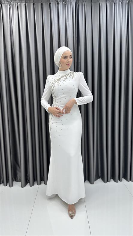 4003 T - Taş İşlemeli Balık Kesim Krep Abiye Elbise-Beyaz