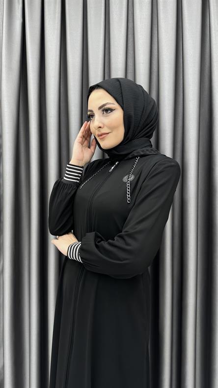 4169 Ş - Zincir ve Manşet Detaylı Kapüşonlu Krep Ferace-Siyah
