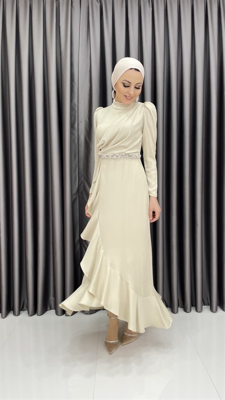 4399 – Beli Taş İşlemeli İnce Saten Kumaş Abiye-Bej