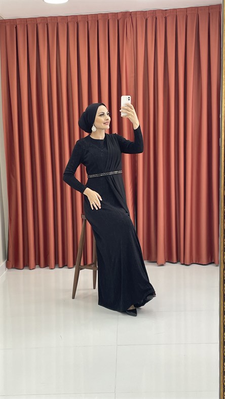 440 G – Simli Kumaş ve Taşlı Kemerli Abiye-Siyah