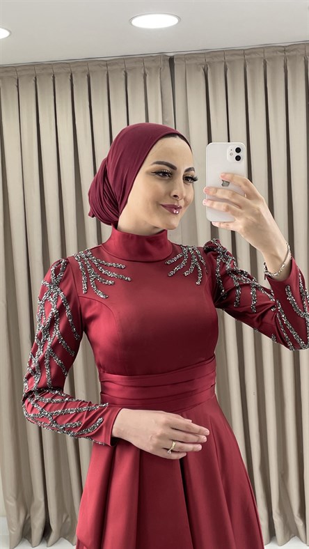 4438 H – Fırfır Detaylı Taş İşlemeli Tafta Tül Kumaş Abiye-Bordo