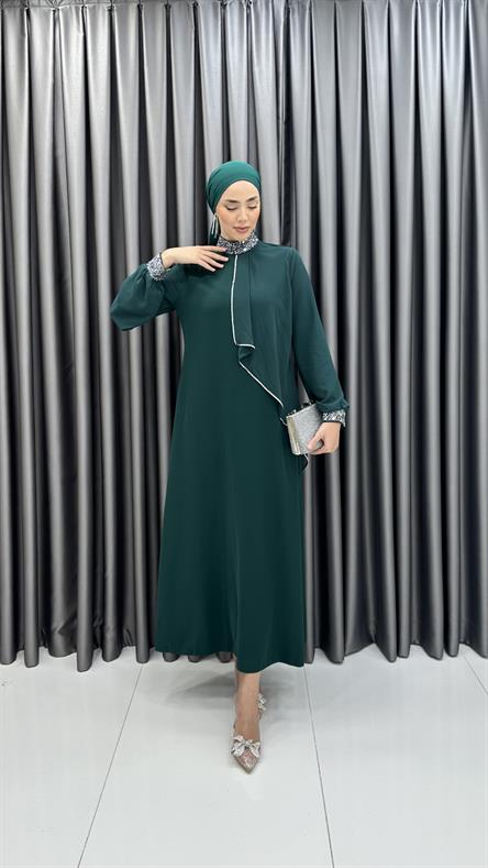 4510 T - Taş İşlemeli Rahat Kesim Krep Kumaş Abiye Elbise-Zümrüt