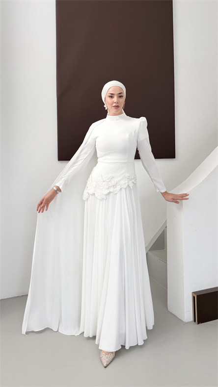 4551 T Sarah Abiye-Beyaz