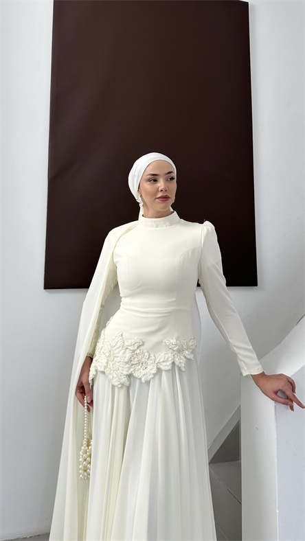 4551 T Sarah Abiye-Krem
