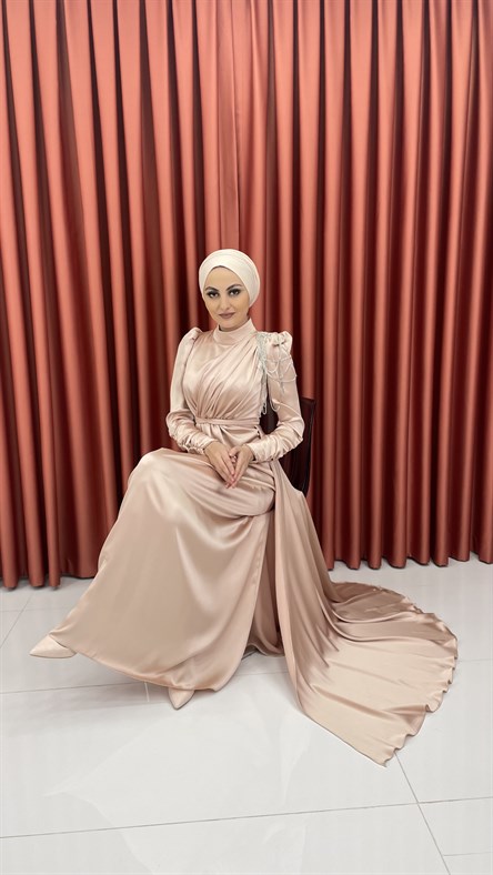 4576 H - Tek Omuzdan Boncuk Sallantılı Saten Abiye Elbise-Krem