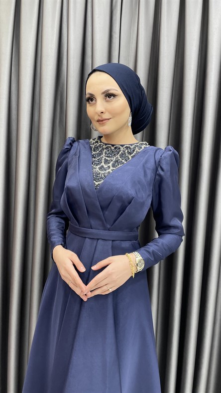 4585 H - V Yaka Detaylı Pile Görünümlü Tafta Abiye Elbise-Lacivert