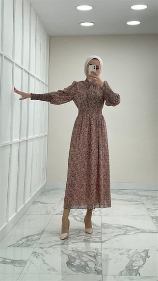 4628 H - Belde Burgu Motifli Sade Tasarımlı Buzi Kumaş Abiye Elbise-Pudra