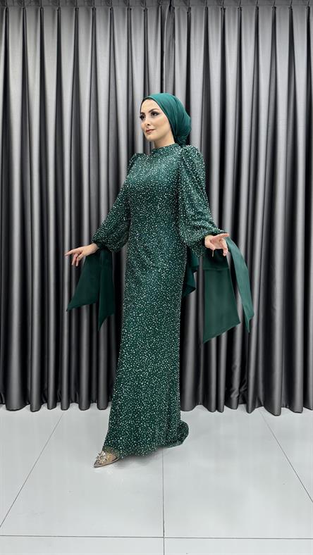 4645 H - Bileği Bağlama Detaylı ve Karpuz Kollu Taşlı Kumaş Abiye Elbise-Zümrüt