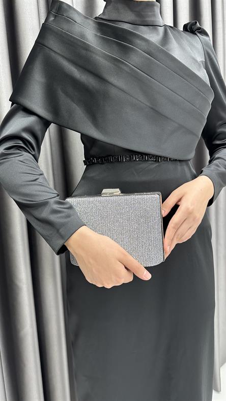 4660 H - Karpuz Kollu ve Pileli Ek Parça Detaylı Saten Abiye Elbise-Siyah