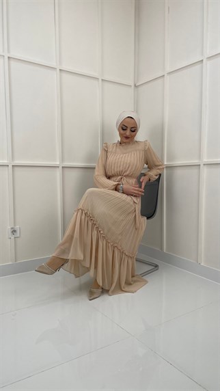 4670 S – Fırfır Detaylı Şifon Elbise-Bej