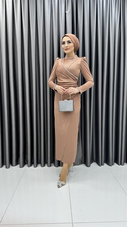 4711 H - ADEL Taş Detaylı ve Bel Drapeli Mat Saten Abiye Elbise-Bisküvi