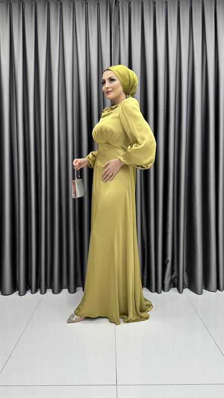 4719 H - Taşlı Kolye ve Göğüs Drapesi Detaylı Karpuz Kollu Saten Abiye Elbise-Yağ Yeşili