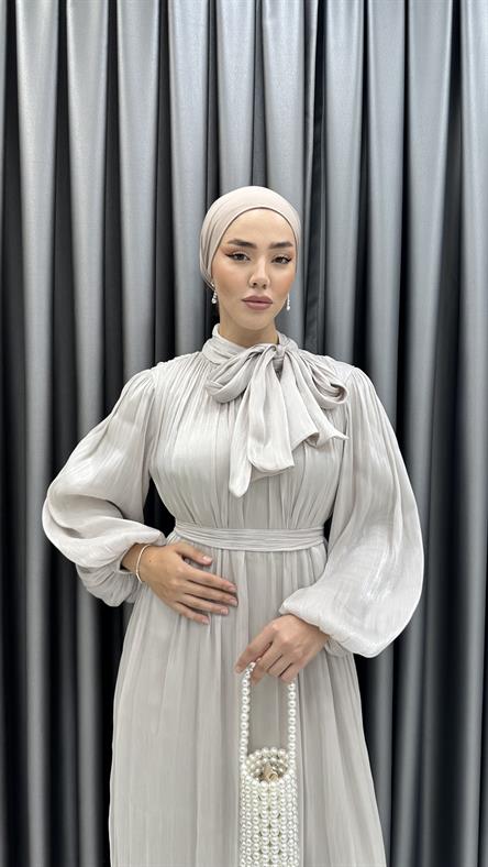 4728 H - DİANA Boyundan Bağlama Detaylı Balon Kollu Janjan Kumaş Abiye Elbise-Bej