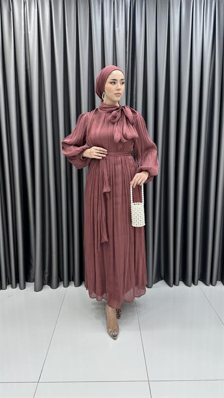 4728 H - DİANA Boyundan Bağlama Detaylı Balon Kollu Janjan Kumaş Abiye Elbise-Marsala