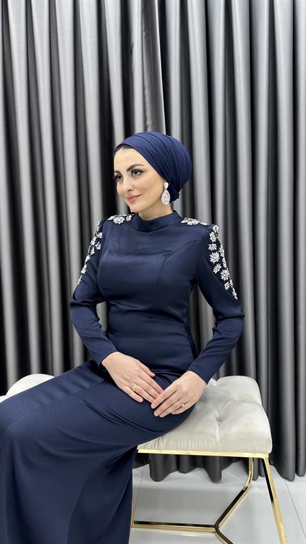4756 H - PAMELA Omuzlarda Taş Motifli ve Balık Etek Kesimli Saten Abiye Elbise-Lacivert