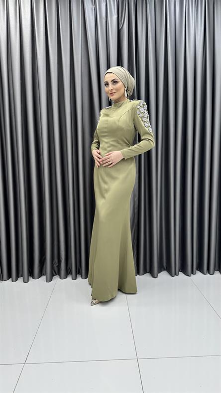 4756 H - PAMELA Omuzlarda Taş Motifli ve Balık Etek Kesimli Saten Abiye Elbise-Yağ Yeşili