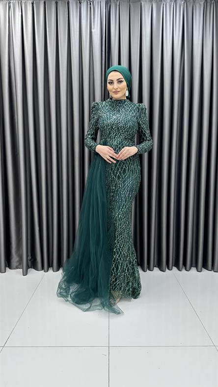 4768 H - LAVİNİA Eteğinde Tül Detaylı ve Balık Kesimli Boncuklu Tül Abiye Elbise-Zümrüt