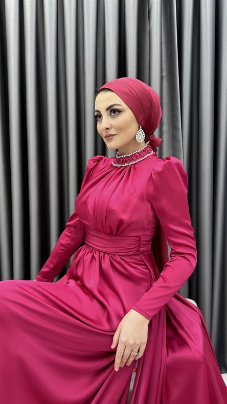 4771 H - RAHMA Taş İşlemeli Yakalık ve Göğüs Drapesi Detaylı Saten Abiye Elbise-Fuşya