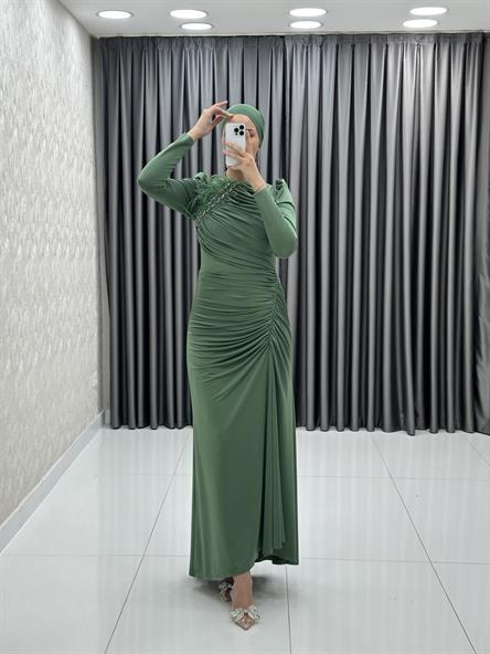 4807 H - HAZAN Tüy ve Taş Detaylı Drapeli Sandy Abiye Elbise-Yağ Yeşili