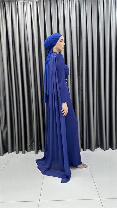 4816 H - MERVE Belden Bağlama ve Pelerin Detaylı Pantolonlu Saten Abiye-Saks Mavi