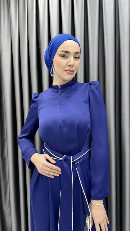 4816 H - MERVE Belden Bağlama ve Pelerin Detaylı Pantolonlu Saten Abiye-Saks Mavi