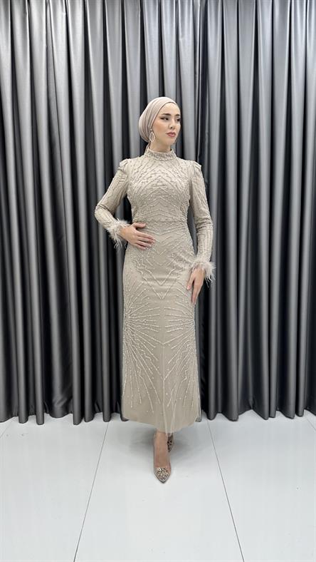 4840 H - KAYRA Bileklerinde Tüy Detaylı Boncuklu Tül Abiye Elbise-Bej