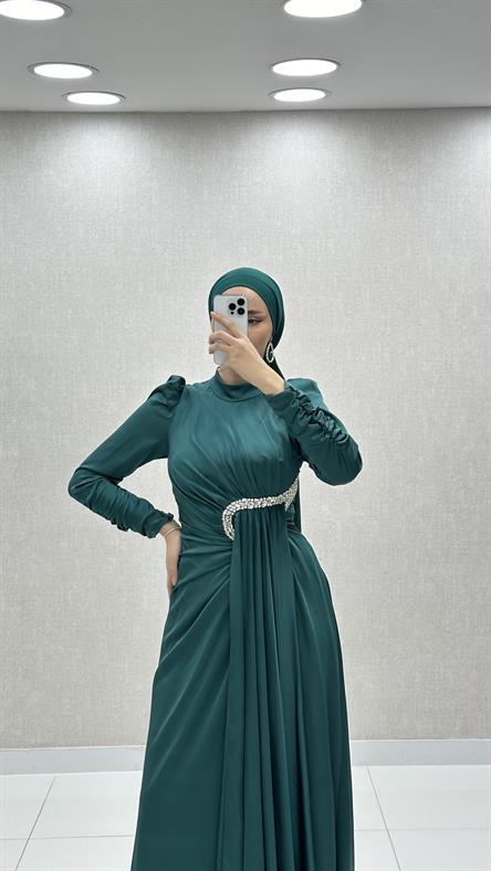 4854 H - HEVES Bel Drapeli ve Ek Parça Etek Detaylı Saten Abiye Elbise-Zümrüt