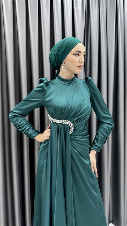 4854 H - HEVES Bel Drapeli ve Ek Parça Etek Detaylı Saten Abiye Elbise-Zümrüt