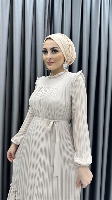 4910 S - Etek Ucu Volan Detaylı Piliseli Şifon Bayan Elbise-Bej