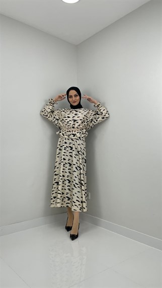 546 W Fırçadesenli Takım