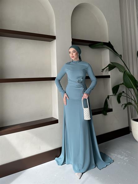 6070 Naomi Abiye-Mint