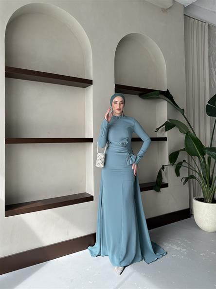 6070 Naomi Abiye-Mint