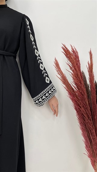 6097 Abaya