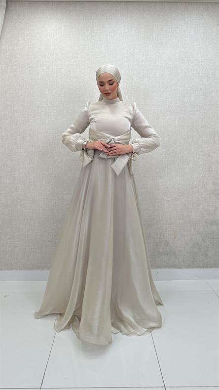 6370 Valentino Abiye-Bej