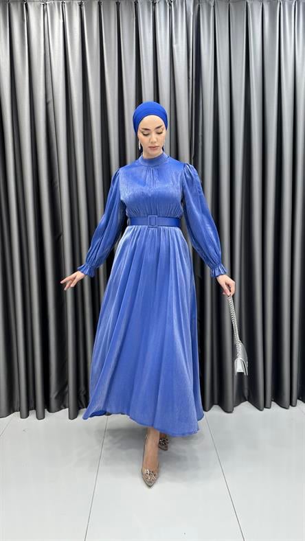 8260 H - Fırfırlı Manşet ve Kemer Detaylı Parlak Bayan Elbise-Mavi