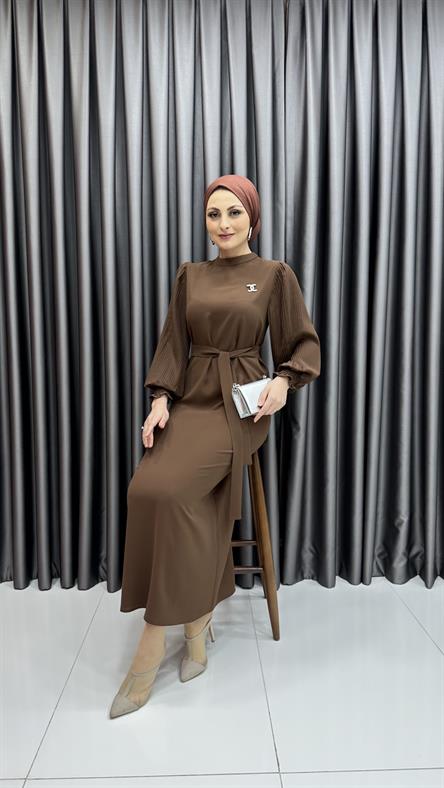 9713 Y - Pileli Kol Detaylı ve Belden Bağlamalı Krep Bayan Elbise-Kahve Rengi