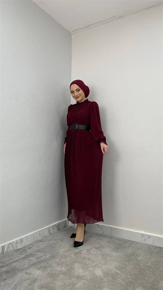 982 R – Piliseli Kemerli Elbise-Bordo