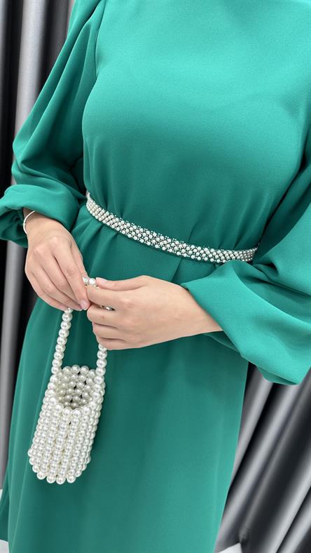 9879 Y - İncili Kemer ve Balon Kol Detaylı Krep Bayan Elbise-Zümrüt