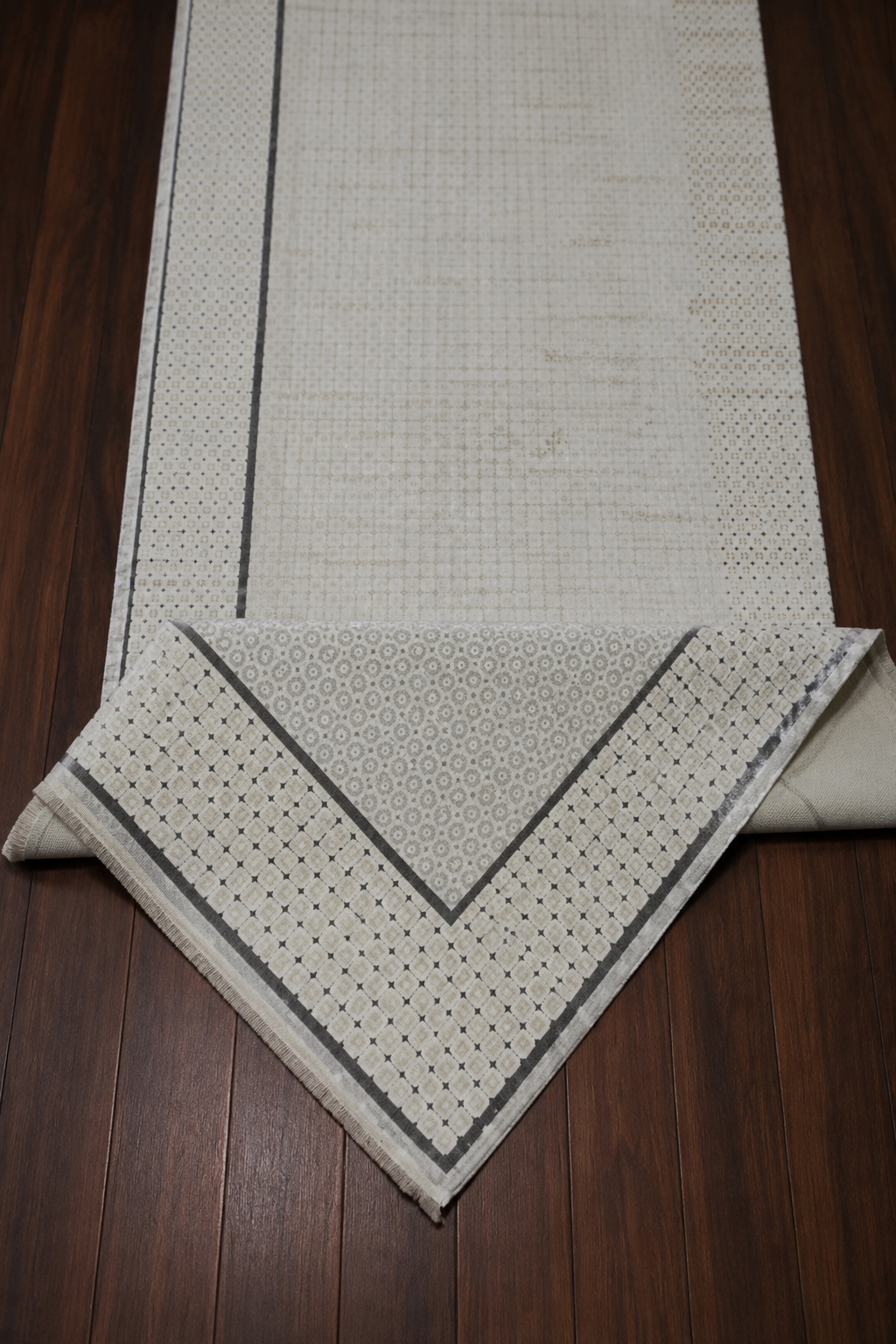 AGAH KF451 GRİ (NOKTALI MODERN)