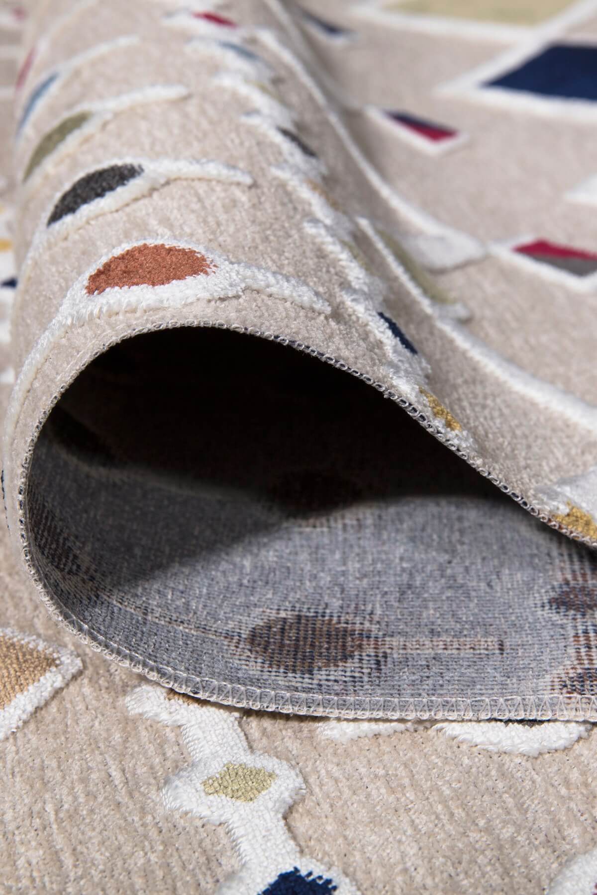 Bej Viskon Altı Kaymaz  Modern Desenli Halı-0042