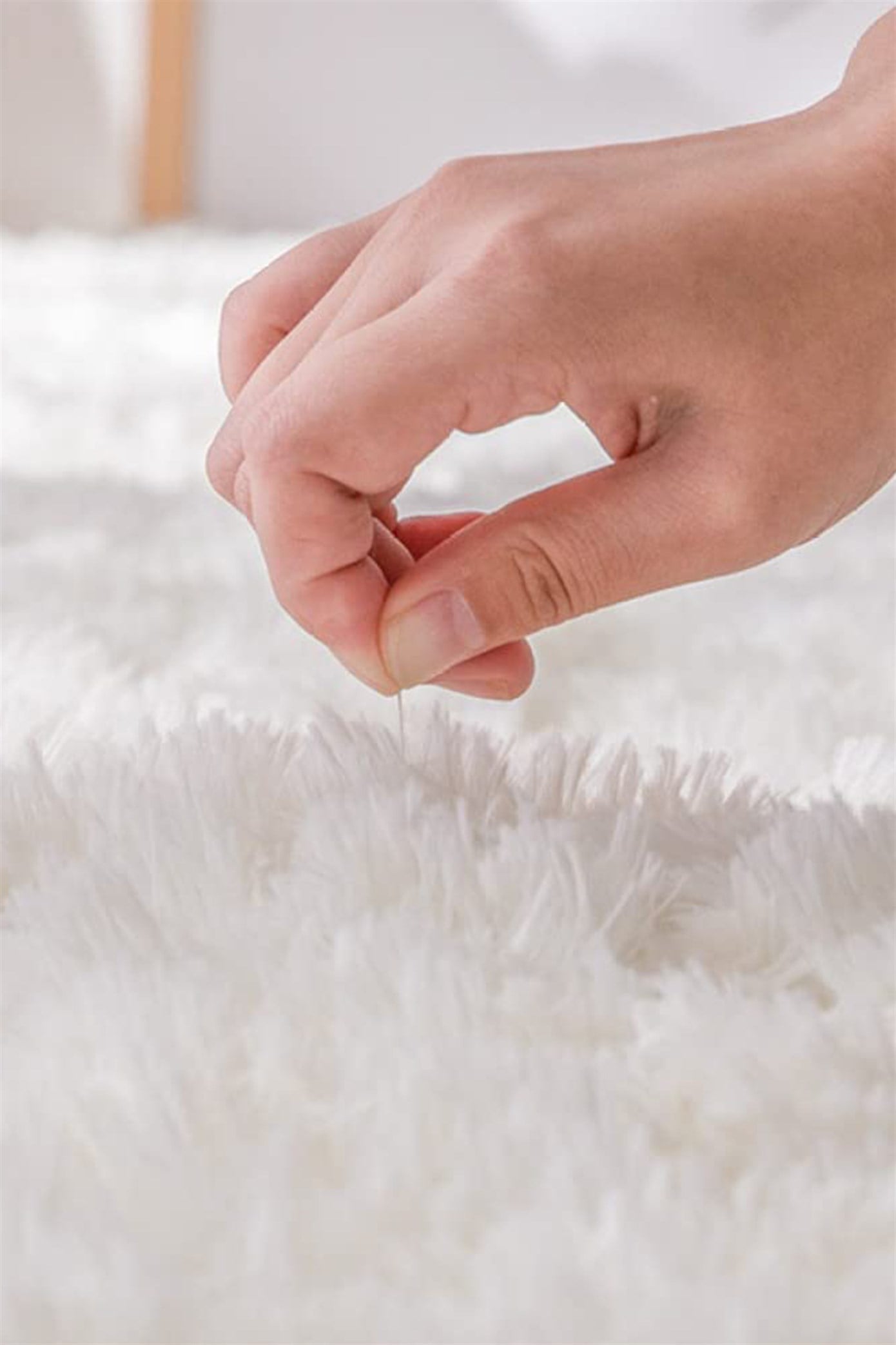 Beyaz Ayıcık Şekilli Peluş Halı