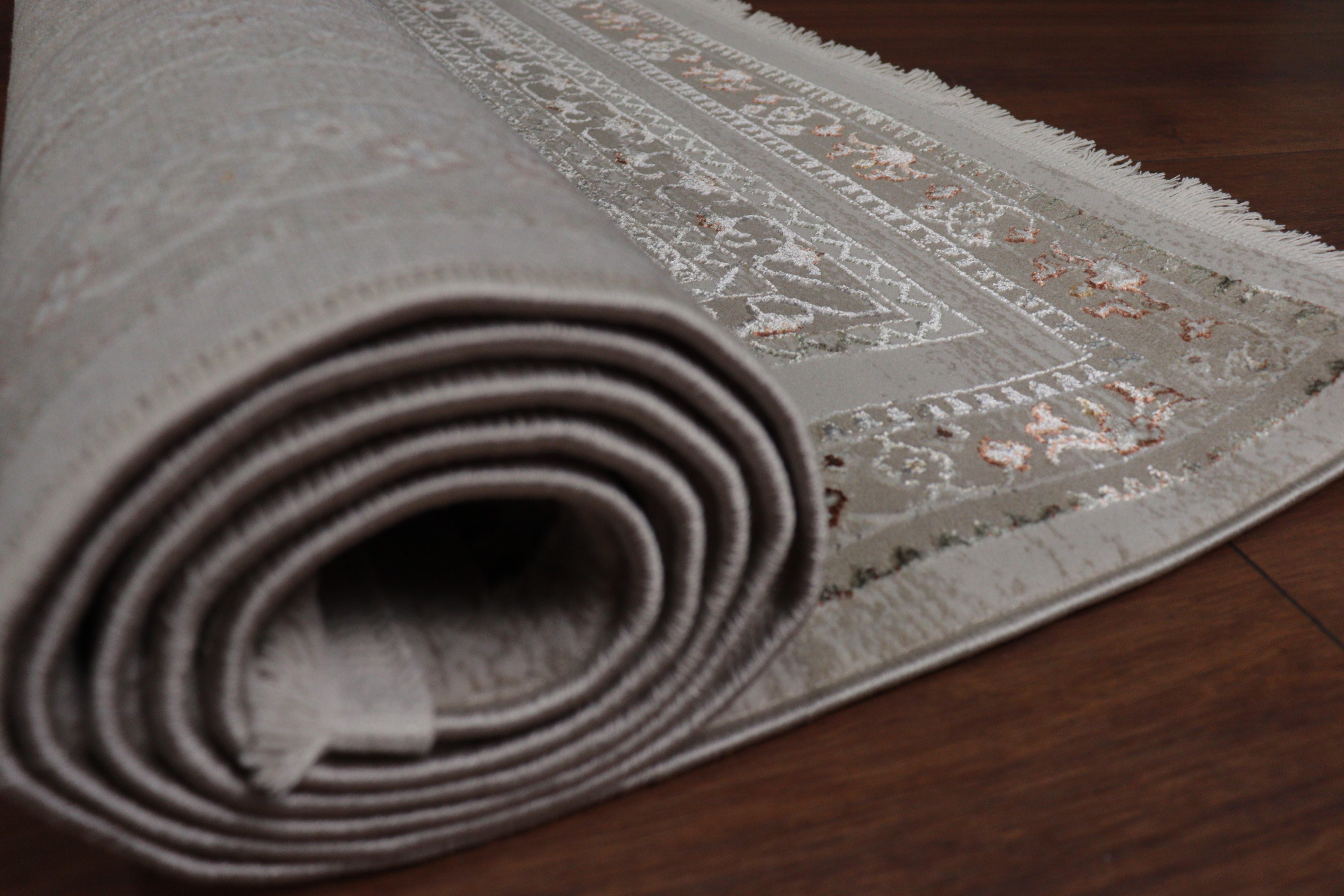 GOBLEN Serisi 710.000 Point Toz Tutmaz Pamuk Tabanlı Krem / Açık Gri Halı ı 8640