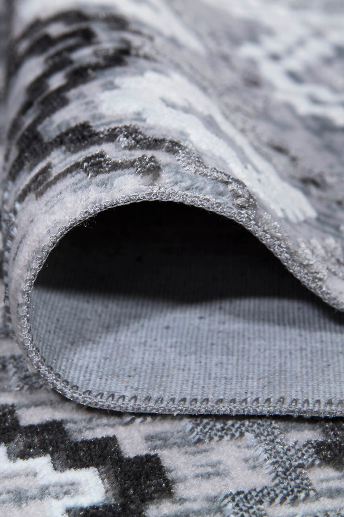 Stella Gri Renkli Parlak Yüzeyli  Dekoratif Halı